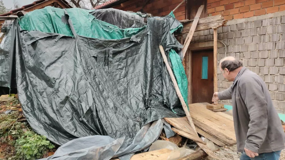 re&scaron;eni izpod ru&scaron;evin