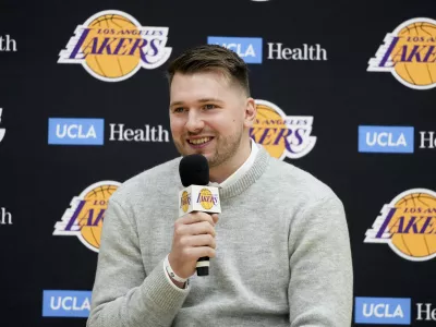 Los Angeles Lakers Luka Dončić je priznal, da novici o prodaji sprva tudi sam ni verjel.&nbsp;/ Foto: AP