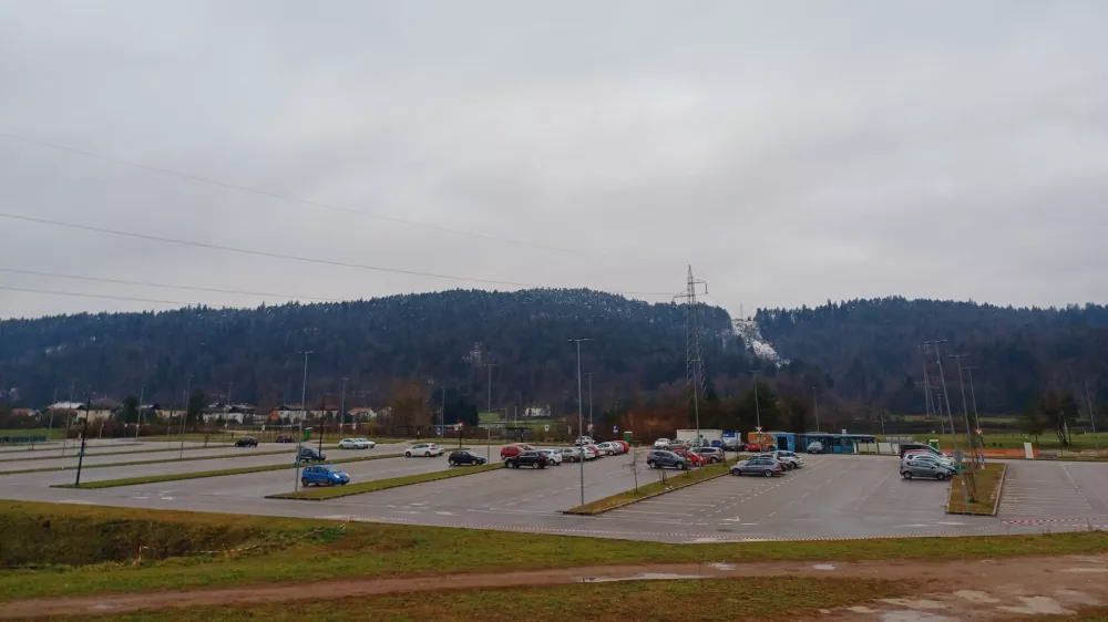 Stanežiče p+r parkiri&scaron;če