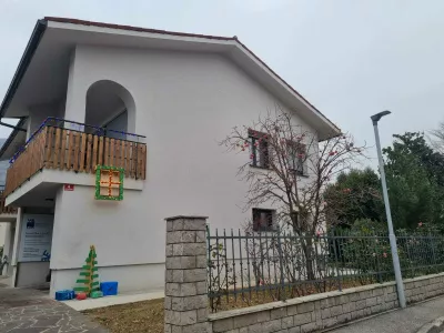 Invalidi Doma na Krasu bodo lahko ostali na lokaciji. Direktor in stroka pa opozarjata, da je potrebna sistemska re&scaron;itev. Foto:&nbsp;arhiv Doma na Krasu