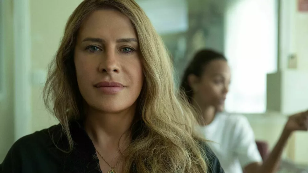 Karla Sof&iacute;a Gasc&oacute;n. Gre za prvo transžensko, ki se poteguje za oskarja za najbolj&scaron;o igralko v glavni vlogi.