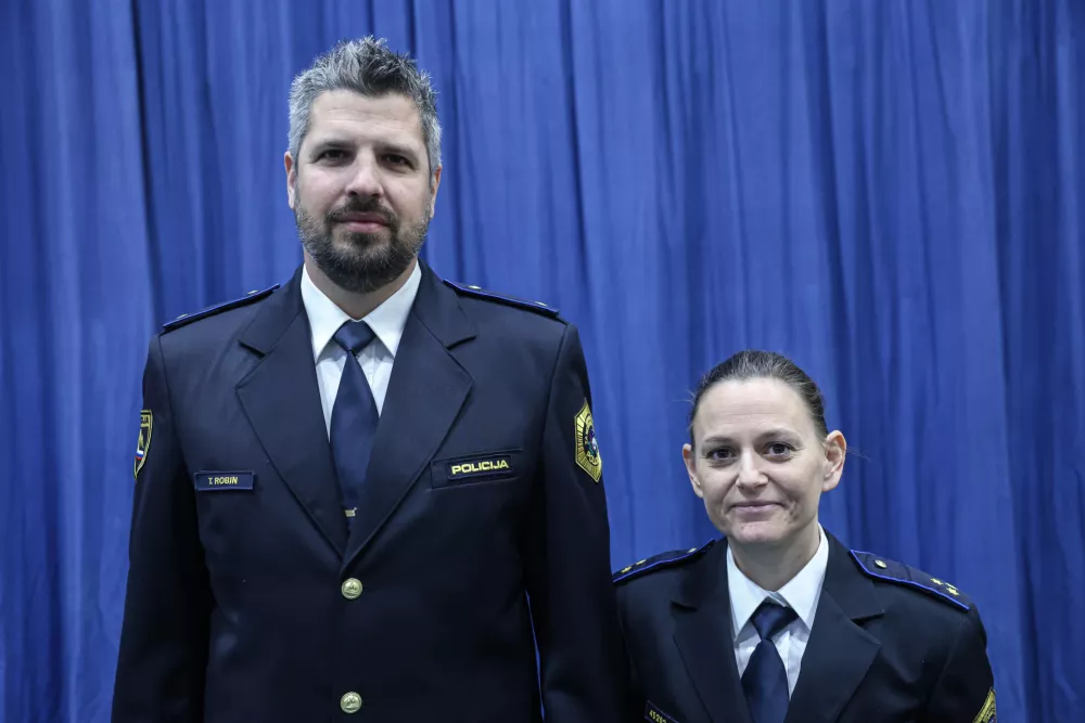 3- 12.02.2025 - Policija je nagradila 66 izjemnih posameznikov, ki so v najrazličnej&scaron;ih okoli&scaron;činah pomagali re&scaron;evati življenja ljudi - podelitev, policija, hrabrost, požrtvovalnost, priznanja//FOTO: Jaka Gasar