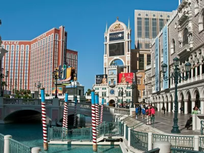 Večinski lastniki Dallas Mavericks so večinski lastniki enega največjih igralni&scaron;kih podjetij na svetu Las Vegas Sands. Ta je leta 2021 prodal lasvega&scaron;ko dejavnost in nepremičnine za 6,25 milijarde dolarjev. Fotografija je simbolična. Foto: Reuters