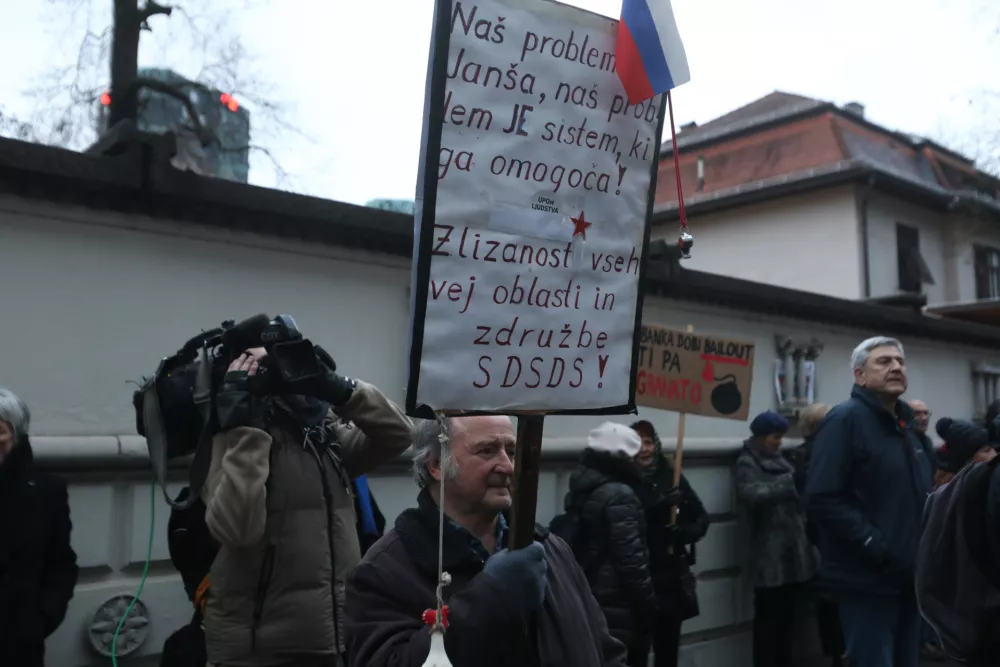glas ljudstva, opozorilni protest. foto: Bojan Velikonja 