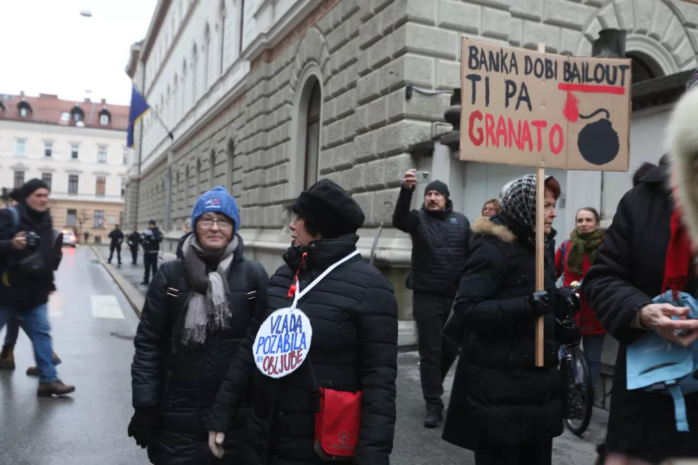 glas ljudstva, opozorilni protest. foto: Bojan Velikonja 