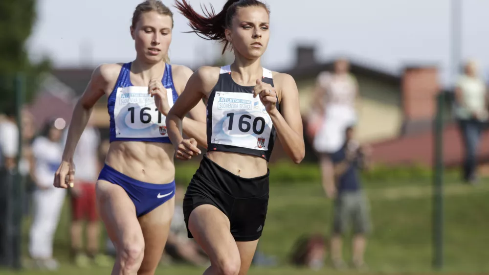 Klara Lukan - tek na 5000 m- 13.06.2020 - Slovenska Bistrica: - 1. atletski miting slovenske lige 2020 - atletika //FOTO: Matjaž Ru&scaron;t
