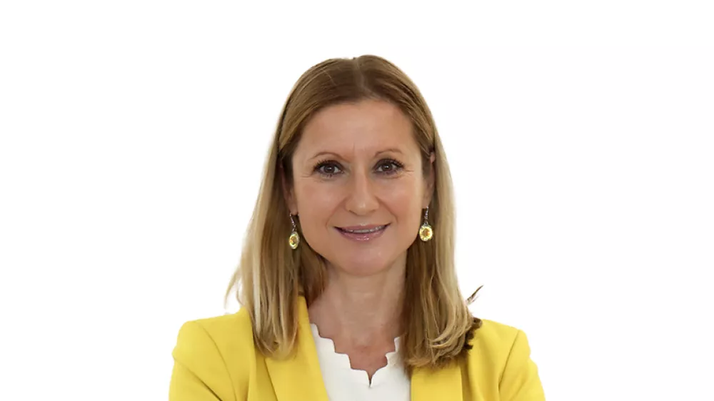 Tina JerebZA ONLINE - Redakcija Dnevnik 2024 - portreti za komentarje in kolumne - kolumnisti - komentatorji &ndash; novinarji - //FOTO: Tomaž Skale