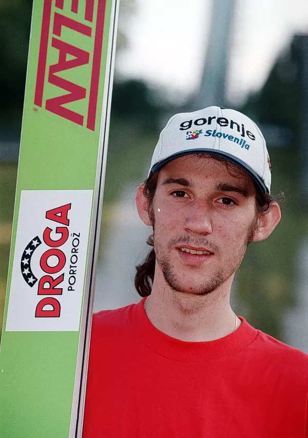 Primož Peterka, smučarski skoki / Foto: Luka Cjuha