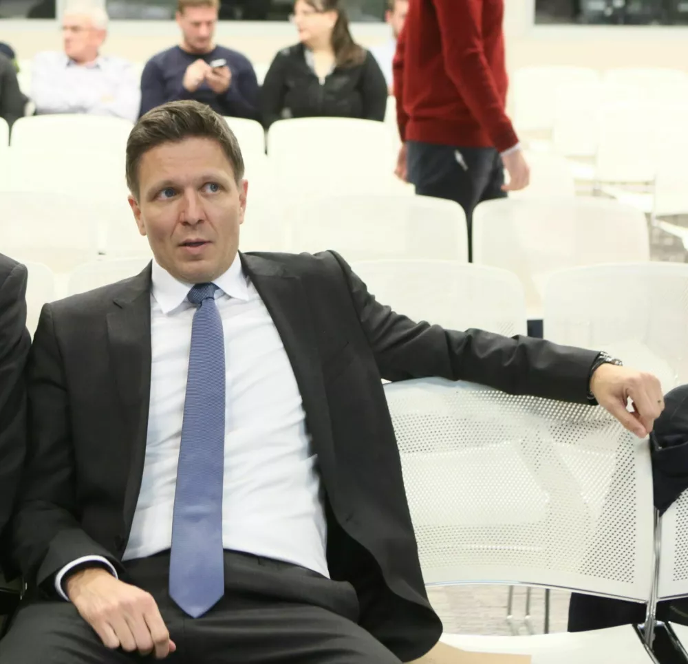 dosedanji predsednik GZS Ivan Levak in novi predsednik GZS Damjan Kralj- 14.12.2017 ? Gimnasti?na zveza Slovenije (GZS) ? Volilna sklup??ina GZS- //FOTO: Luka Cjuha. / Foto: Luka Cjuha