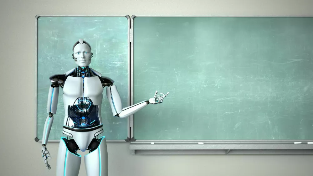 Humanoid robot in the classroom with a green chalkboard. 3d illustration. / Foto: Style-photography