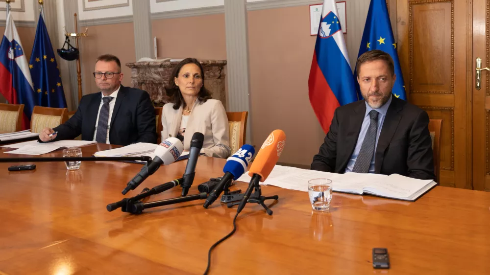 Klemen Bo&scaron;tjančič in ob njem Sa&scaron;a&nbsp;Jazbec&nbsp;/ Foto: STA