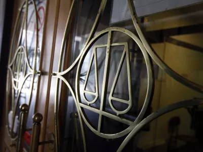 - ilustrativna fotografija - Parlamentarne VOLITVE 2011 - slovenska zakonodaja - volilni molk - internet - javni podatki - varstvo osebnih podatkov - sodi&scaron;če - //FOTO: Luka Cjuha