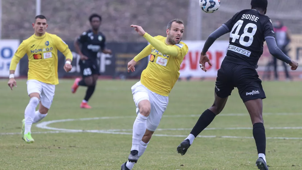 Matej Poplatnik- 22.02.2025 - nogomet - 1.SNL - Bravo: Koper, ŽAK &Scaron;i&scaron;ka//FOTO: Jaka Gasar