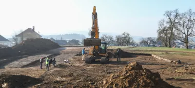 - 21.02.2025. - Arheološka izkopavanja na gradbišču novega pokopališča v Komendi, kjer so našli ostanke iz kamene dobe stare 6000 let.//FOTO: Bojan Velikonja