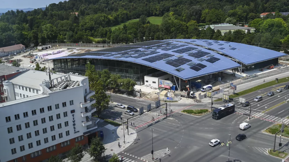 Rožnik in &Scaron;i&scaron;enski hrib18.07.2024 - Gradnja bazena Ilirija. FOTO: Nik Erik Neubauer