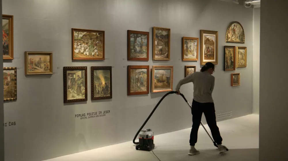 25.10.2024 - Simbolična fotografija - galerije čistke v kulturi Foto: Tomaž Skale