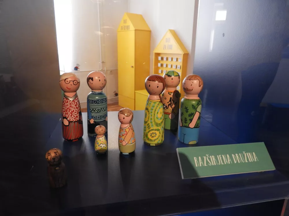 Otroci se lahko na razstavi poučijo o različnih vrstah družin in tak&scaron;no, kakr&scaron;no bi si želeli, sami tudi sestavijo.&nbsp;/ Foto: Katja Petrovec&nbsp;