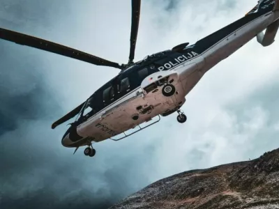 Policijski helikopter