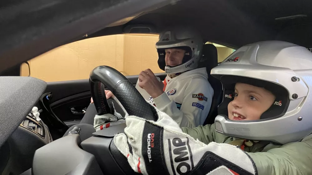 Matičevo kruto odmiranje in propadanje mi&scaron;ic lahko omili le zdravljenje v Združenih državah Amerike. Donacije za to Matičeva družina skupaj s podporniki zbira tudi z različnimi dogodki. Foto: Facebook