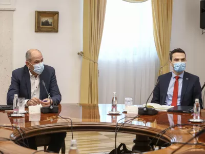 Janez Jan&scaron;a (SDS) Matej Tonin (NSI)24.02.2021 - predsednik republike Borut Pahor bo priredil srečanje s predsednicama in predsedniki parlamentarnih strank Janezom Jan&scaron;o (SDS), Tanjo Fajon (SD), Zdravkom Počival&scaron;kom (SMC), Matejem Toninom (NSi), Karlom Erjavcem (DeSUS), Alenko Bratu&scaron;ek (SAB) in Zmagom Jelinčičem Plemenitim (SNS).//FOTO: Luka Cjuha