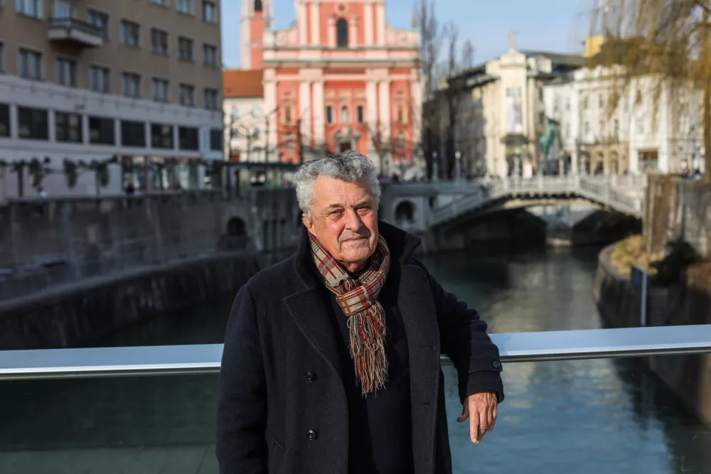 - 22.02.2023 - prof. Janez Koželj, arhitekt &ndash; nekdanji ljubljanski podžupan za področje urbanizma (2006 - 2022), profesor za arhitekturo mesta in urbanistično planiranje na Fakulteti za arhitekturo in Biotehniki fakulteti v Ljubljani, častni član Zbornice za arhitekturo in prostor (ZAPS), dobitnik nagrade Big SEE arhitekturni vizionar 2019, ki jo je prejel na Festivalu BIG. predsednik Dru&scaron;tva Zelenih nadzornikov, //FOTO: Bojan Velikonja
