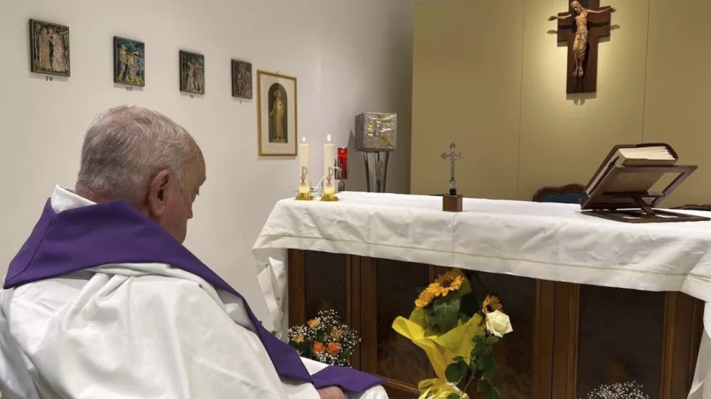 This picture released by the Vatican Press Office shows Pope Francis concelebrating a mass inside his private chapel att the Agostino Gemelli Polyclinic in Rome on Sunday, March 16, 2025. (Vatican Press Office, Via AP)