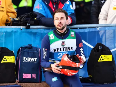 FILED - 01 January 2025, Bavaria, Garmisch-Partenkirchen: Germany's Markus Eisenbichler reacts after his jump during the men's large hill 1st round event at FIS Nordic World Ski Championships. Six-time Nordic skiing world championships winner Markus Eisenbichler will end his ski jumping career at the end of the season, the German skiing federation DSV said in a statement on Wednesday. Photo: Daniel Karmann/dpa