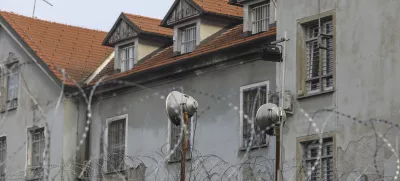 13.2.2025 protestni shod pravosodnih policistov in drugih strokovnih delavcev zavodov za prestajanje kazni zapora (ZPKZ) zapor PovšetovaFoto: Luka Cjuha