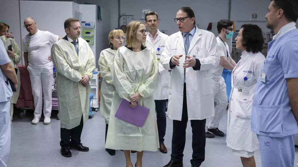 Valentina Prevolnik Rupel, Marko Jug- 12.03.2025 - ministrica za zdravje Valentina Prevolnik Rupel si je na delovnem obisku v Univerzitetnem kliničnem centru (UKC) ogledala tekoče investicije//FOTO: Jaka Gasar