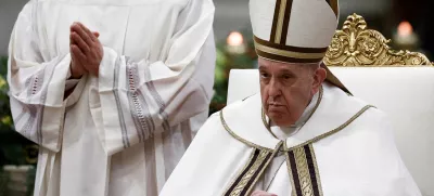 FILE PHOTO: Pope Francis attends the Vespers prayer service to celebrate the conversion of St. Paul at St. Paul's Basilica in Rome, Italy, January 25, 2023. REUTERS/Guglielmo Mangiapane/File Photo