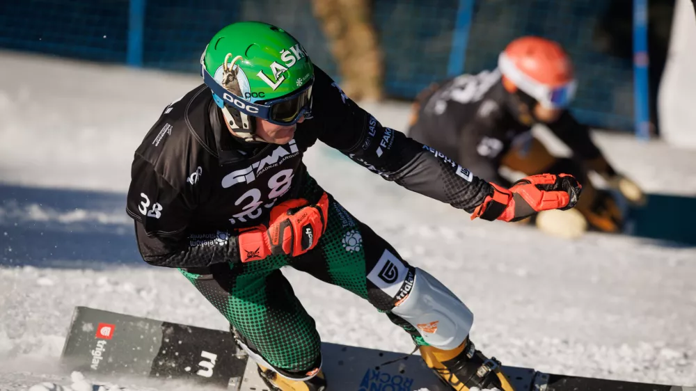 Zrece, smucisce Rogla.Svetovni pokal v deskanju na snegu, paralelni veleslalom za moske in zenske.Slovenski deskar na snegu Rok Marguc.