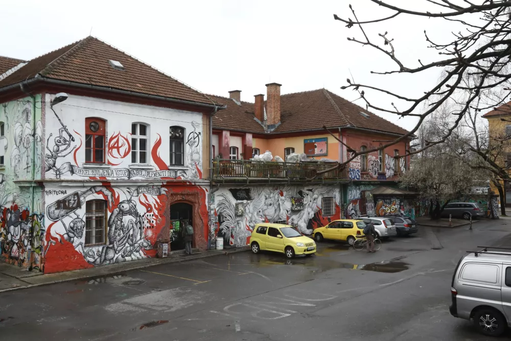 Metelkova Gala Hala17.03 2025 - Nočni klub - diskoteka - požarna varnostFoto: Luka Cjuha