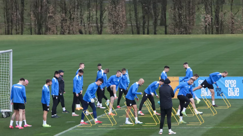 - 17.03.2025. Trening Slovenske nogometne reprezentance pred tekmama s Slova&scaron;ko v Ligi narodov. Foto: Bojan Velikonja 