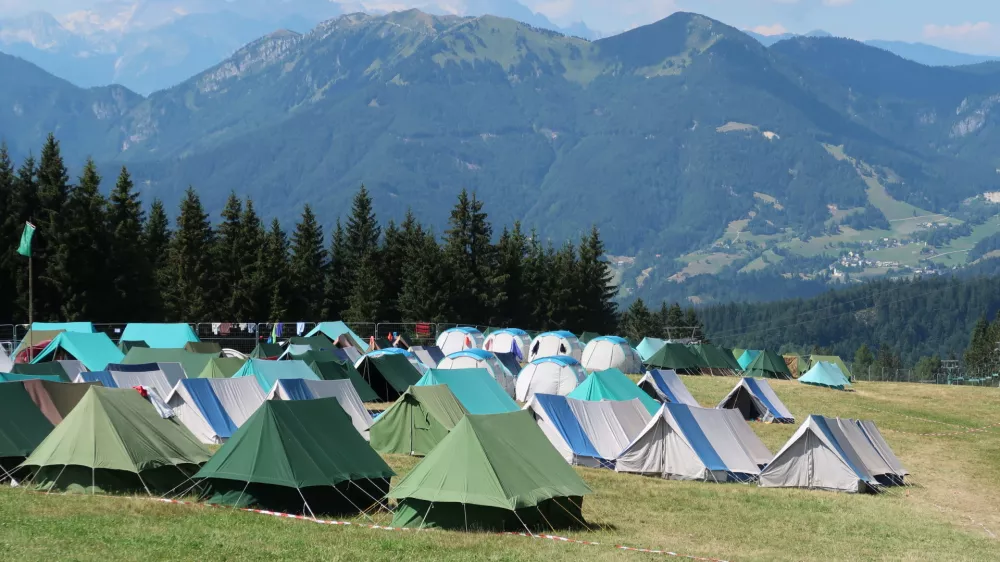 Taborni&scaron;ki zlet 2022, Cerkno, taborniki, taborjenje, Zveza tabornikov Slovenije