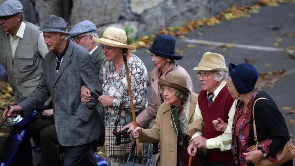 - ilustrativna fotografija - starostniki- NORVE&Scaron;KA 2011- Oslo/FOTO: Bojan Velikonja