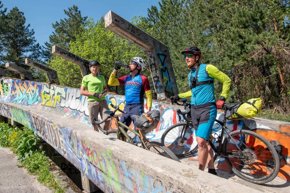 Trans Dinarica kolesarja vodi tudi mimo Sarajeva. 