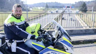 Sandi Sheikha: Če pijemo v majhnih količinah, to ne povzroča težav, če pa se pod vplivom alkohola usedemo za volan, je težava ogromna. Povprečna stopnja alkohola pri povzročiteljih prometnih nesreč je 1,43 promila, kar je zelo veliko. Foto: Jaka Gasar