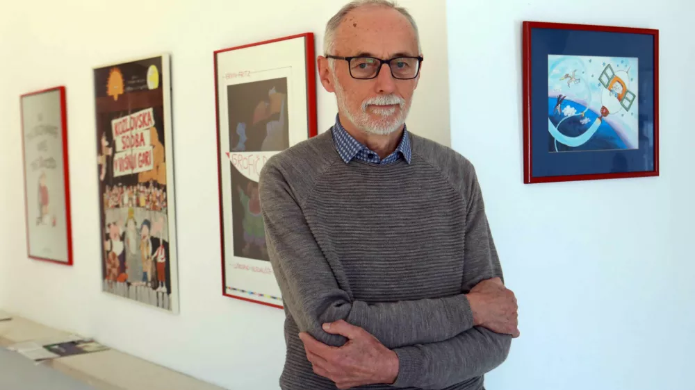 Marjan Manček na razstavi Čas teče v Galeriji DLUL Foto: Tomaž Skale