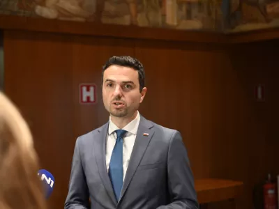 Matej Tonin- 13.05.2022 &ndash; Državni zbor (DZ) &ndash; 1. ustanovna seja DZ - novoizvoljeni poslanci in poslanke prve seje 9. parlamentarnega sklica - //FOTO: Nik Erik Neubauer