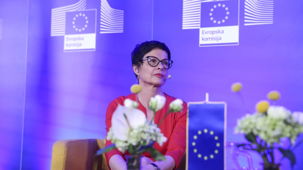 - 27.03.2025 - Evropska komisarka za &scaron;iritev Marta Kos, je v Hi&scaron;i EU spregovorila o evropski &scaron;iritveni politiki in aktualnih izzivih EU//FOTO: Jaka Gasar