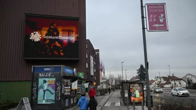  - 20.12.2022 - Ogla&scaron;evalski plakati v Ljubljani. //FOTO: Nik Erik Neubauer