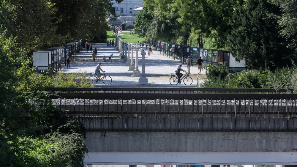 - 13.08.2017 - Jakopičev drevored, Jakopičevo sprehajali&scaron;če, park Tivoli  //FOTO: Jaka Gasar