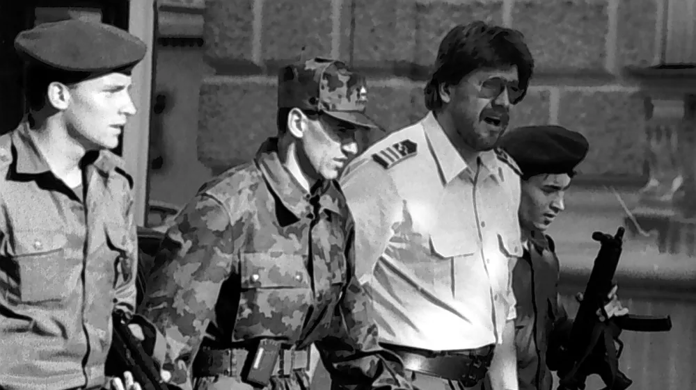 vojna za slovenijo, Janez Jan&scaron;a, Igor Bavčar