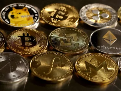FILE PHOTO: Representations of cryptocurrencies are seen in this illustration, August 10, 2022. REUTERS/Dado Ruvic/Illustration/File Photo/File Photo