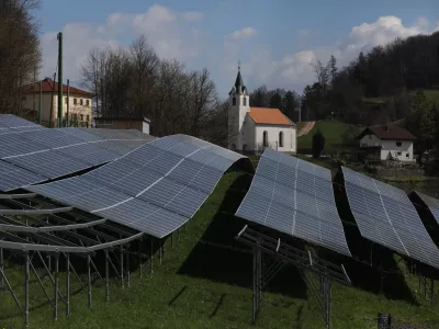 soncna elektrarna Svibno. foto luka cjuha