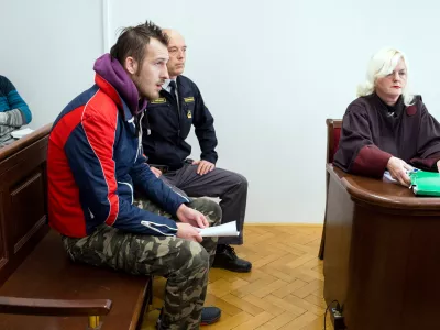 - Sulejmanović Asmir, odvetnica Irena Ferme- 05.01.2017 - sojenje Asmirju Sulejmanoviću za umor 63-letnega Branimirja Bajdeta s Ključevice, katerega je s traktorjem najprej zbil ga navezal na verigo in odvlekel v globel v bližnjem gozdu  //FOTO: Matjaž Ru&scaron;t