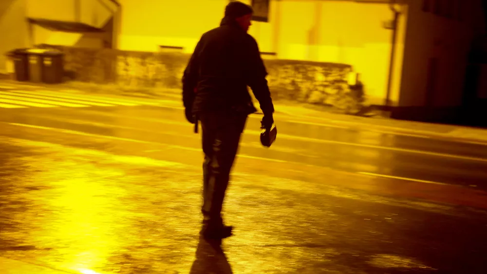 - policist - policijski radar - javna uprava - kazenska politika- 19.01.2015 - Ttrža&scaron;ka cesta pri Dolgem mostu - Policija - nadzor prometa - policijska prometna patrulja - poostrena kontrola cestnega prometa v nočnih urah - //FOTO: Bojan Velikonja