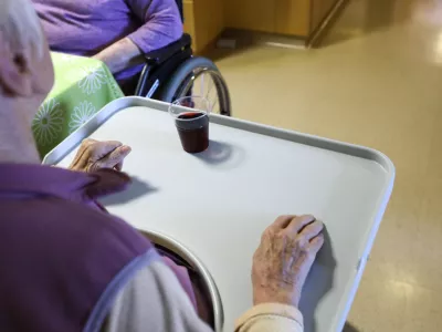 simbolična fotografija starost upokojenci, obrok, hrana18.03.2025 - Dom starej&scaron;ih Na Fari - dom upokojencevFoto: Luka Cjuha