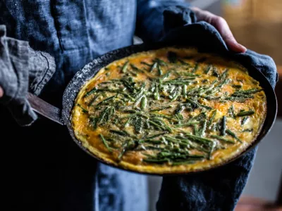  &Scaron;parglji, so kot divje rastline izredno cenjene v istrski kulinariki. F Arhiv HTS 