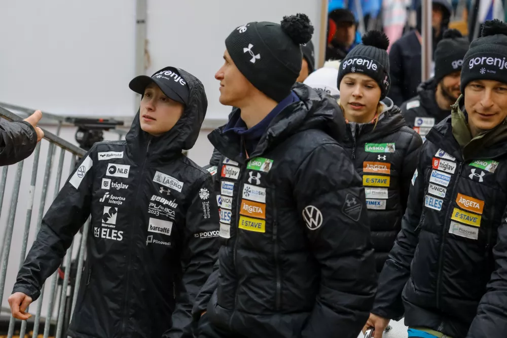 Nika Prevc29.03.2025 - finale svetovnega pokala v smučarskih skokih, mo&scaron;ki, ekipna tekma; PLANICA 2025 - Foto: Luka Cjuha